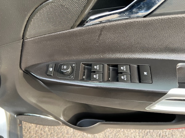 Used Vauxhall Antara 2011 for sale - 69888144: Photo 19