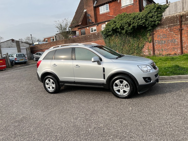 Used Vauxhall Antara 2011 for sale - 69888144: Photo 2
