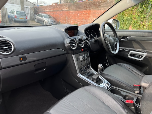 Used Vauxhall Antara 2011 for sale - 69888144: Photo 8