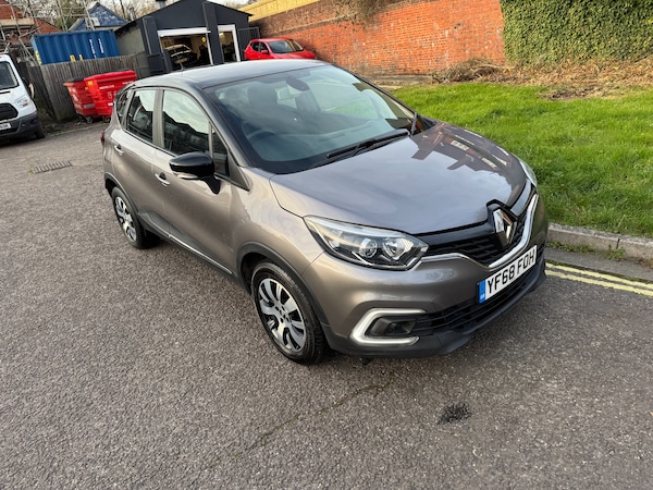 Used Renault Captur 2018 for sale - 73136567: Photo 1