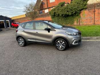 Used Renault Captur 2018 for sale - 73136567: Photo