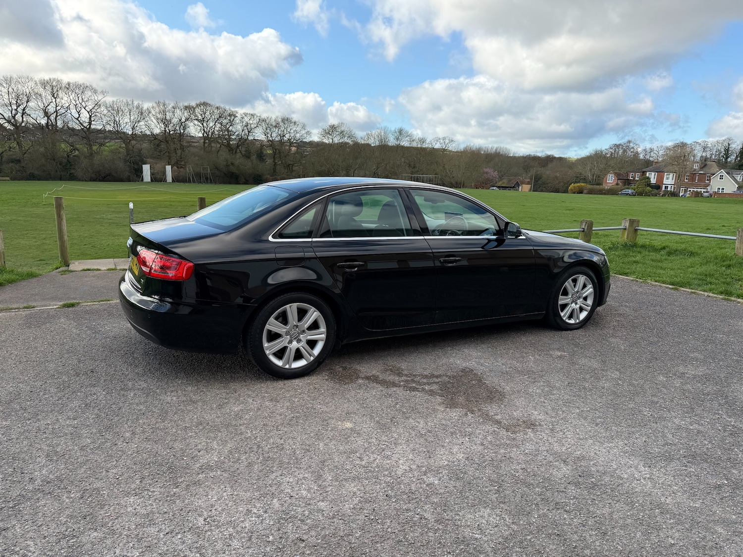 Used Audi A4 2010 for sale - 77897429: Photo 3