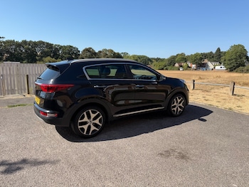 Used Kia Sportage 2018 for sale - 79463024: Photo