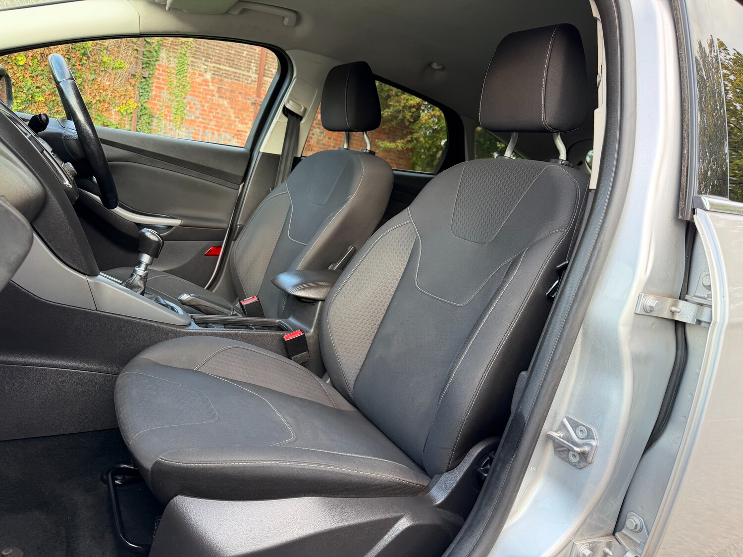 Used Ford Focus 2017 for sale - 76093568: Photo 10