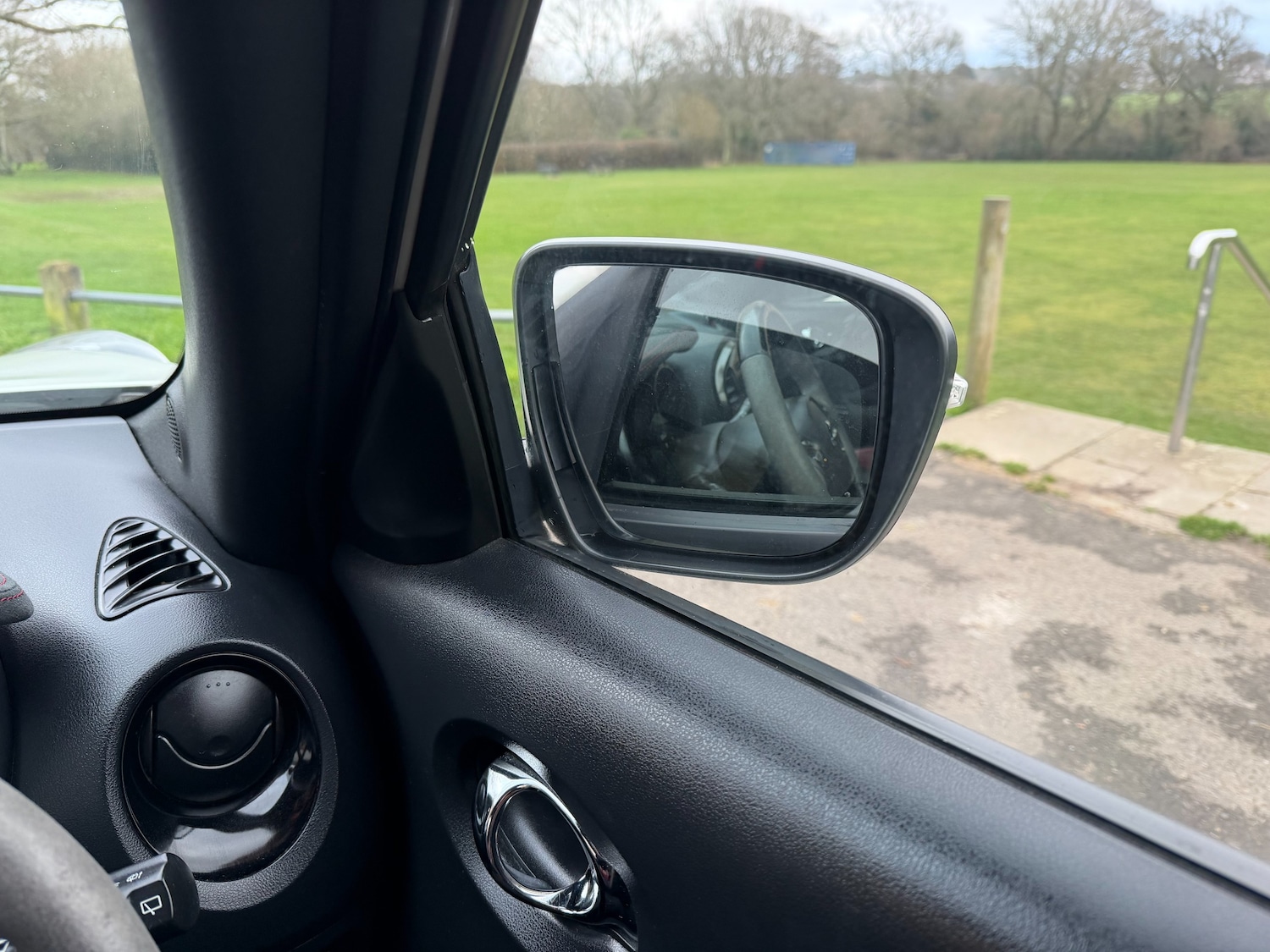 Used Nissan Juke 2015 for sale - 77394223: Photo 27