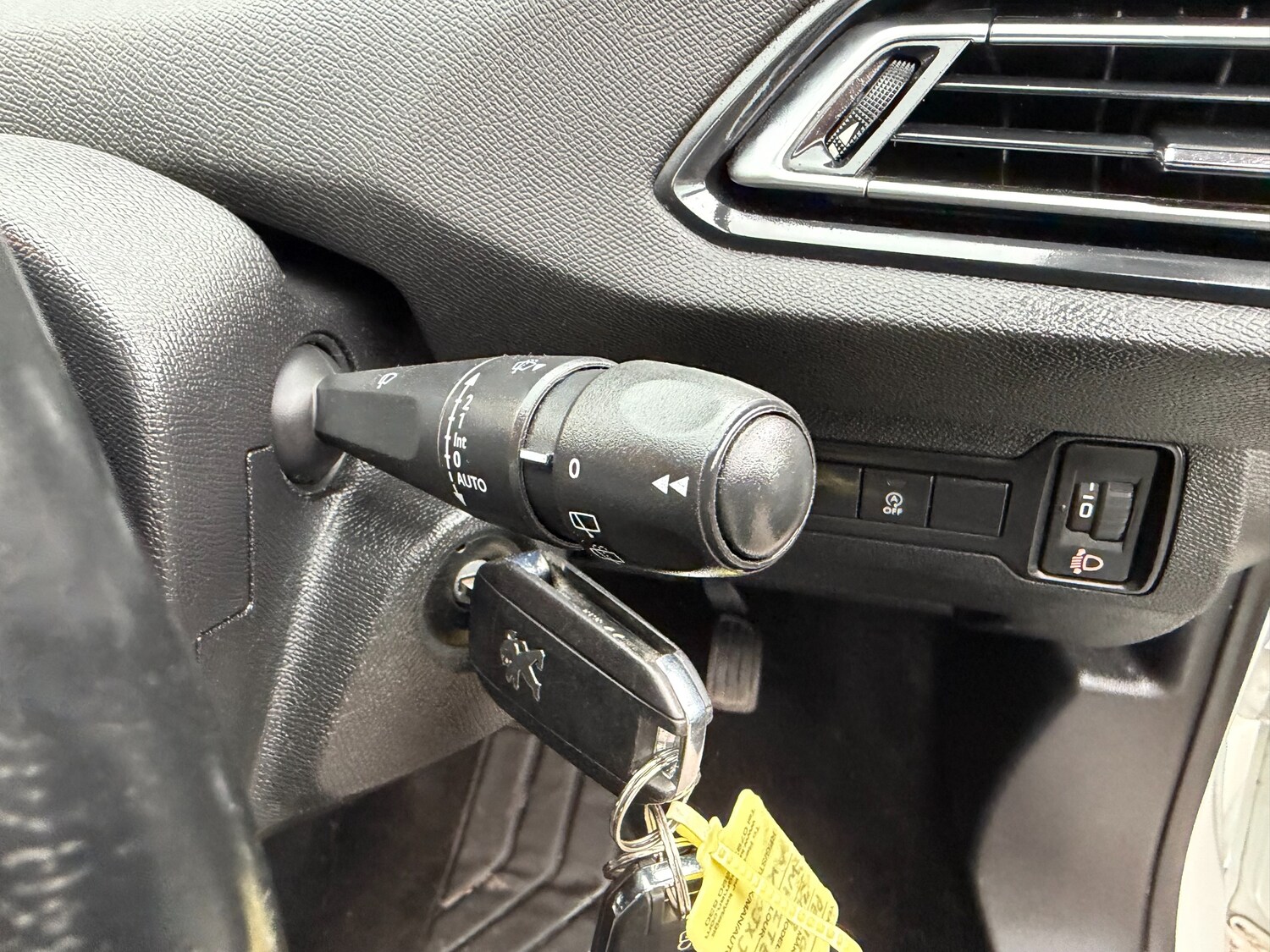 Used Peugeot 308 SW 2020 for sale - 76590664: Photo 30