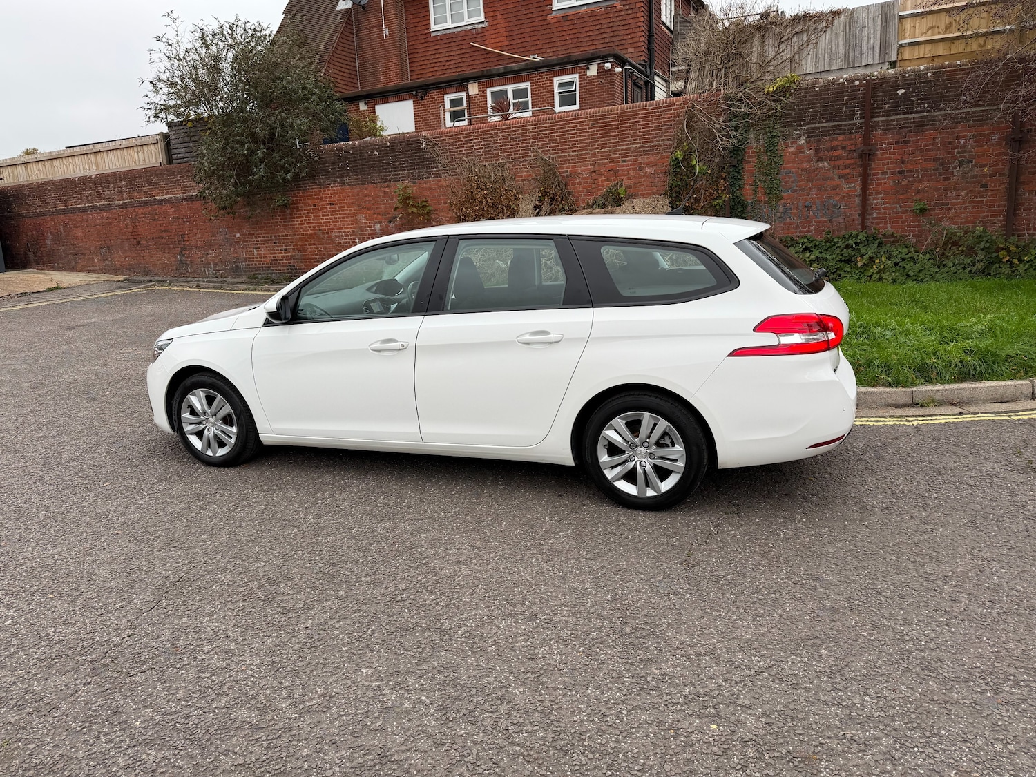 Used Peugeot 308 SW 2020 for sale - 76590664: Photo 5