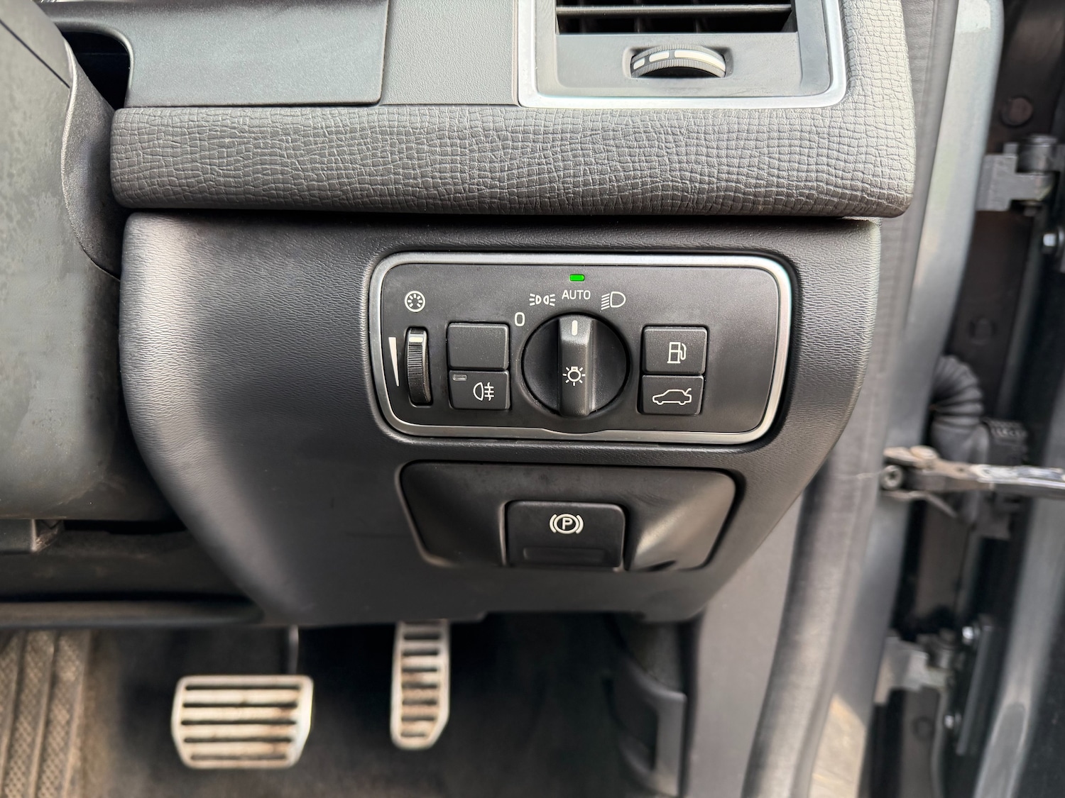 Used Volvo XC60 2016 for sale - 76520187: Photo 27