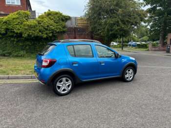 Used Dacia Sandero Stepway 2014 for sale - 74948122: Photo