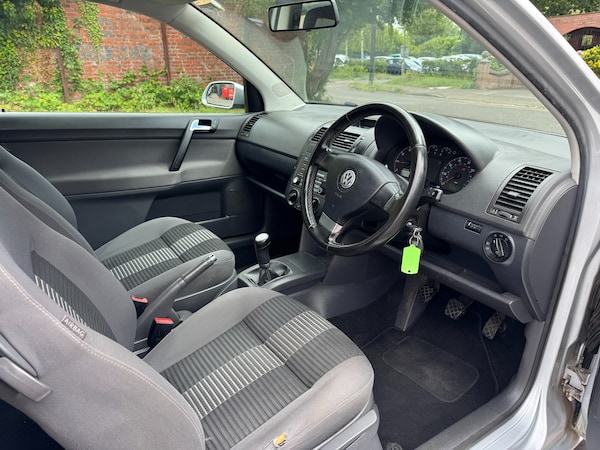 Used Volkswagen Polo 2009 for sale - 74820751: Photo 12