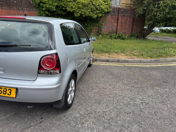 Used Volkswagen Polo 2009 for sale - 74820751: Photo 20