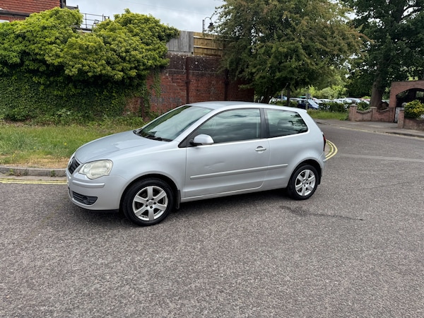 Used Volkswagen Polo 2009 for sale - 74820751: Photo 4