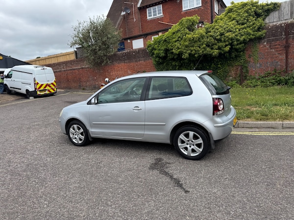 Used Volkswagen Polo 2009 for sale - 74820751: Photo 5