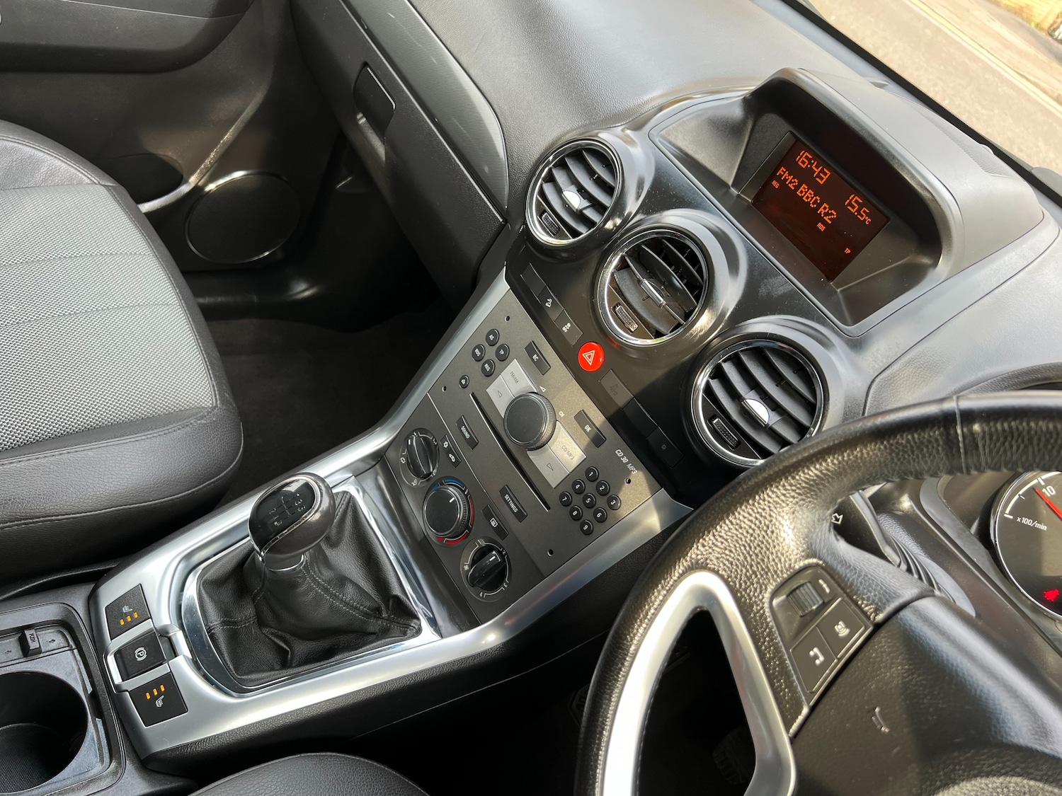 Used Vauxhall Antara 2011 for sale - 77555393: Photo 13