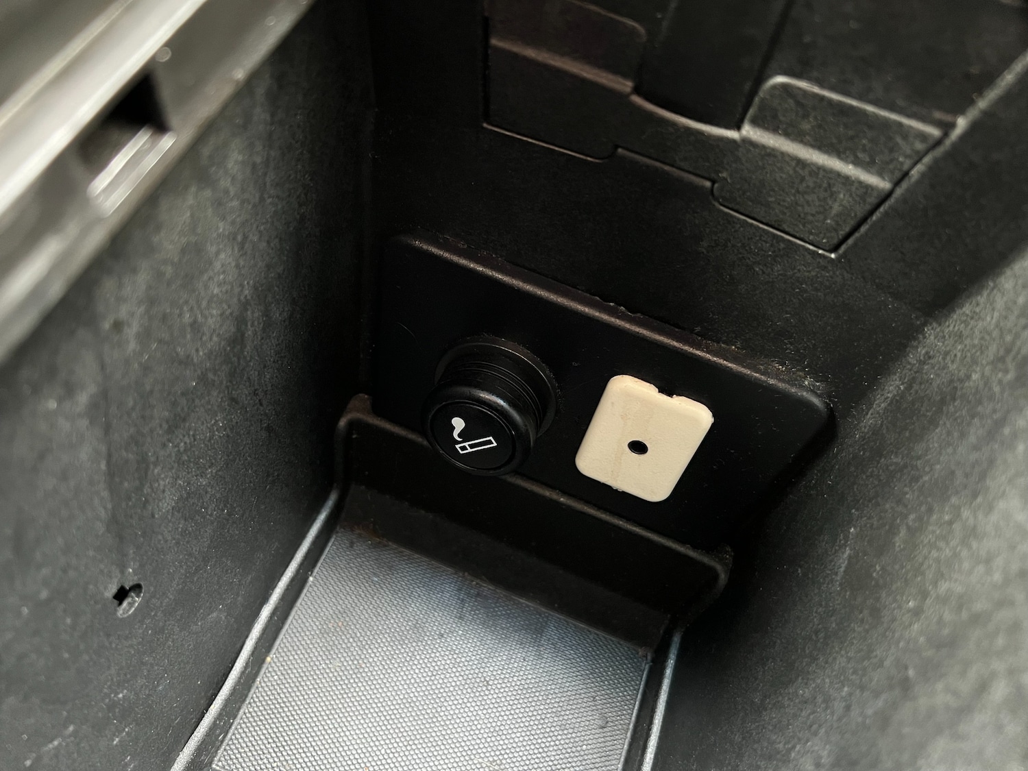 Used Vauxhall Antara 2011 for sale - 77555393: Photo 14