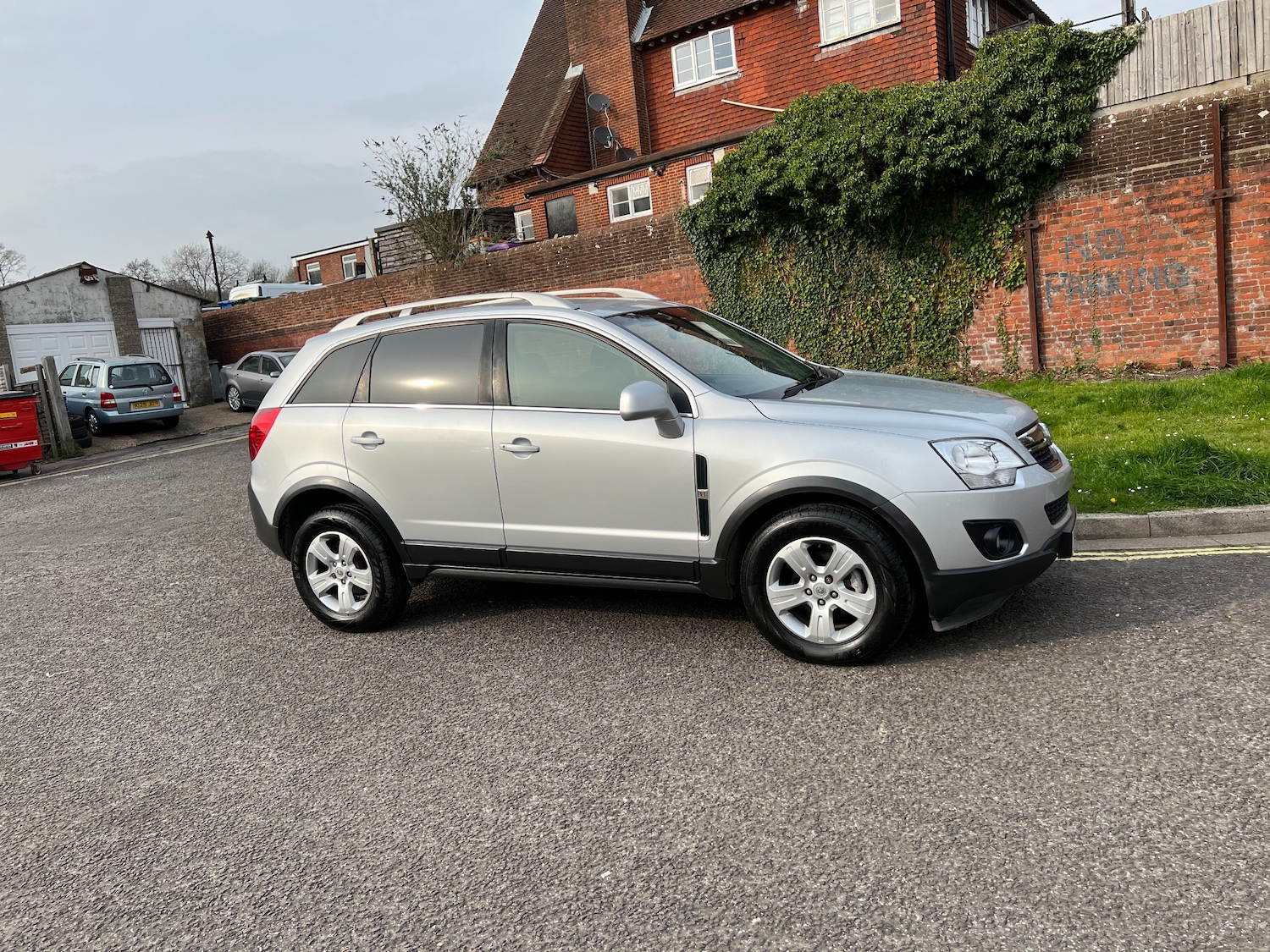 Used Vauxhall Antara 2011 for sale - 77555393: Photo 2