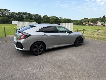 Used Honda Civic 2017 for sale - 78976213: Photo