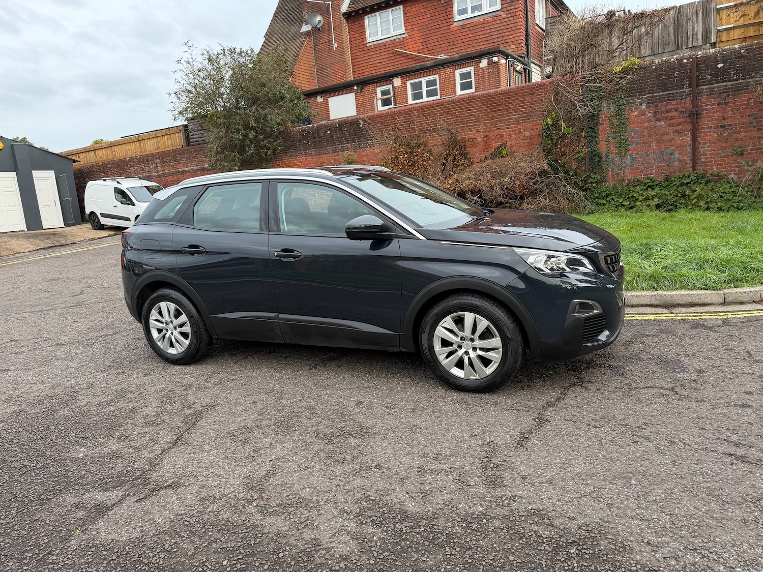Used Peugeot 3008 2019 for sale - 76438931: Photo 2