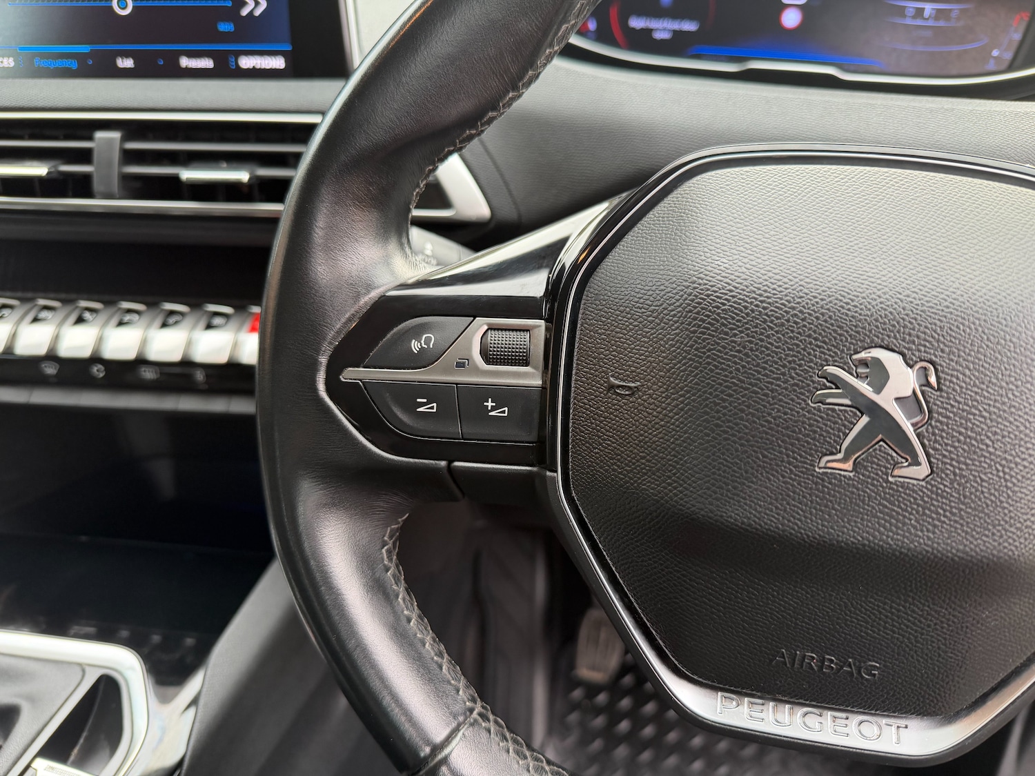 Used Peugeot 3008 2019 for sale - 76438931: Photo 28