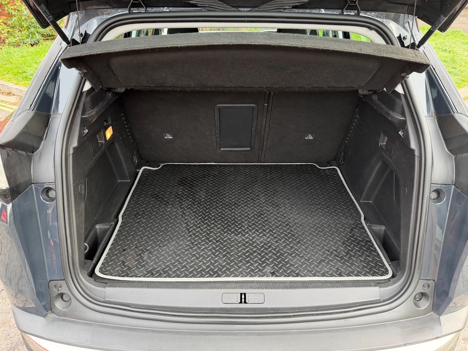 Used Peugeot 3008 2019 for sale - 76438931: Photo 37