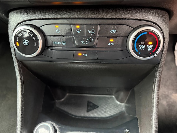 Used Ford Fiesta 2018 for sale - 76023872: Photo 29