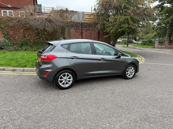 Used Ford Fiesta 2018 for sale - 76023872: Photo 3