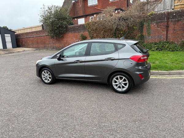 Used Ford Fiesta 2018 for sale - 76023872: Photo 5