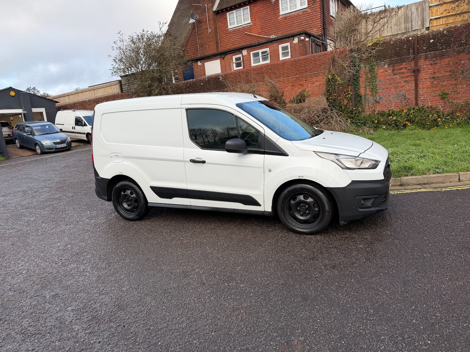 Used Ford Transit Connect 2020 for sale - 76685517: Photo 2