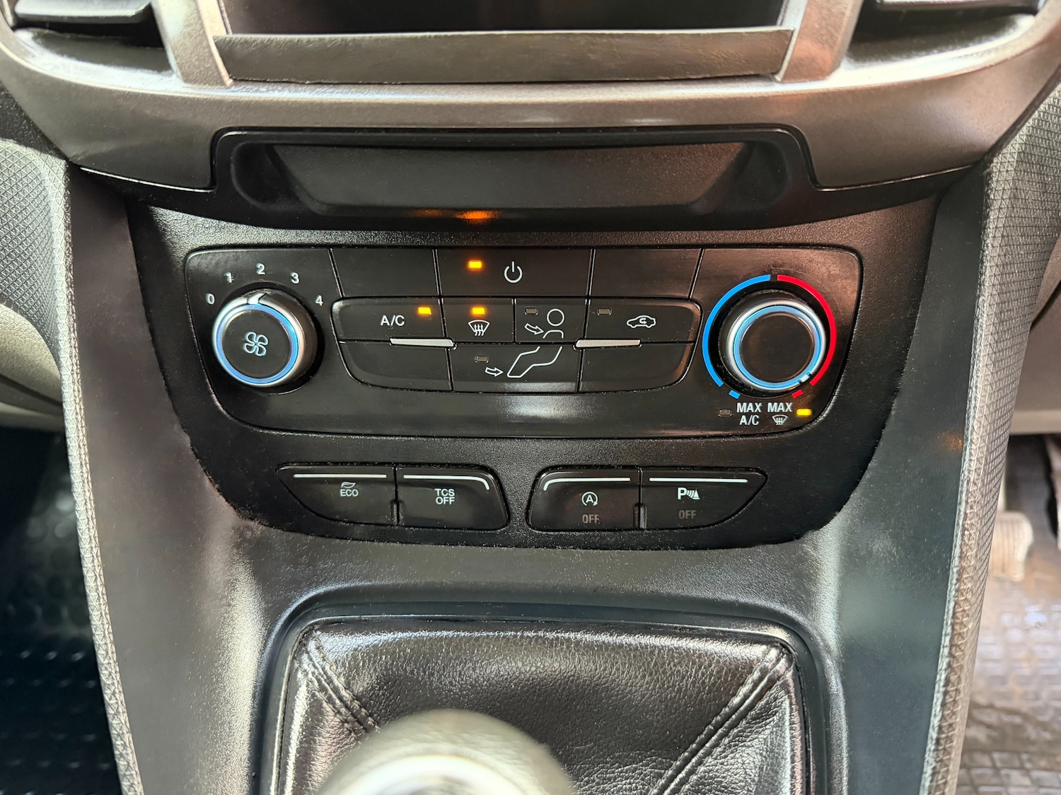 Used Ford Transit Connect 2020 for sale - 76685517: Photo 32