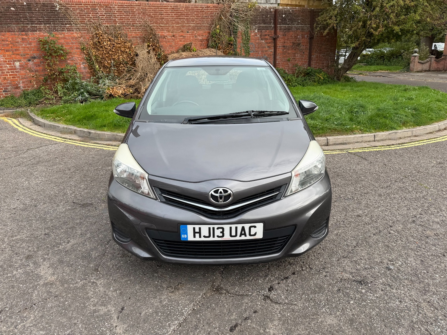 Used Toyota Yaris 2013 for sale - 76330382: Photo 6