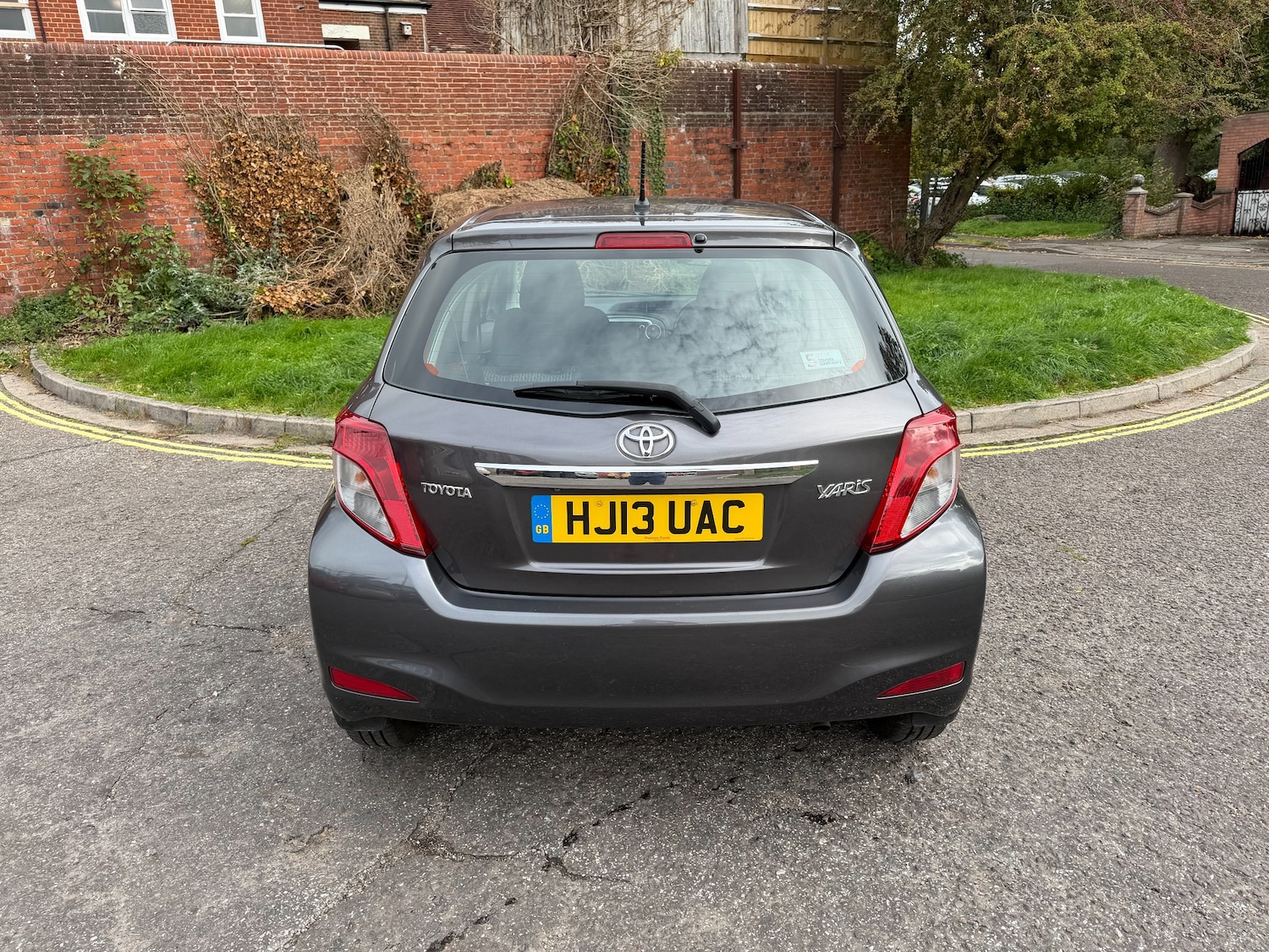 Used Toyota Yaris 2013 for sale - 76330382: Photo 7