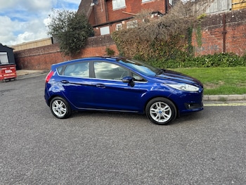 Used Ford Fiesta 2015 for sale - 75937910: Photo