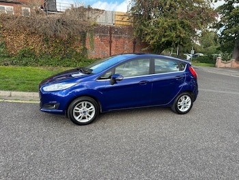 Used Ford Fiesta 2015 for sale - 75937910: Photo
