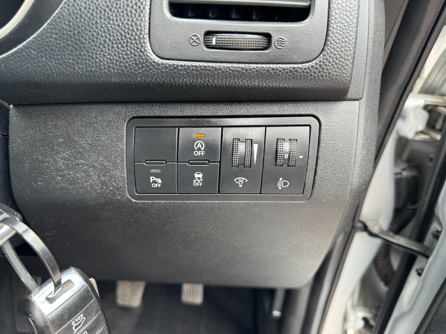 Vehicle 27