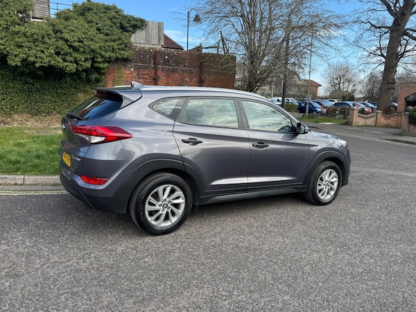 Used Hyundai TUCSON 2016 for sale - 74090580: Photo 3