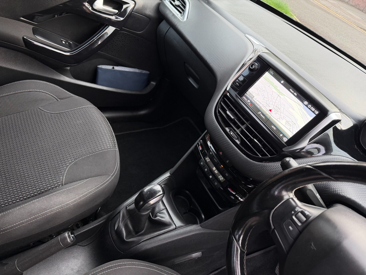 Used Peugeot 208 2019 for sale - 76186887: Photo 13