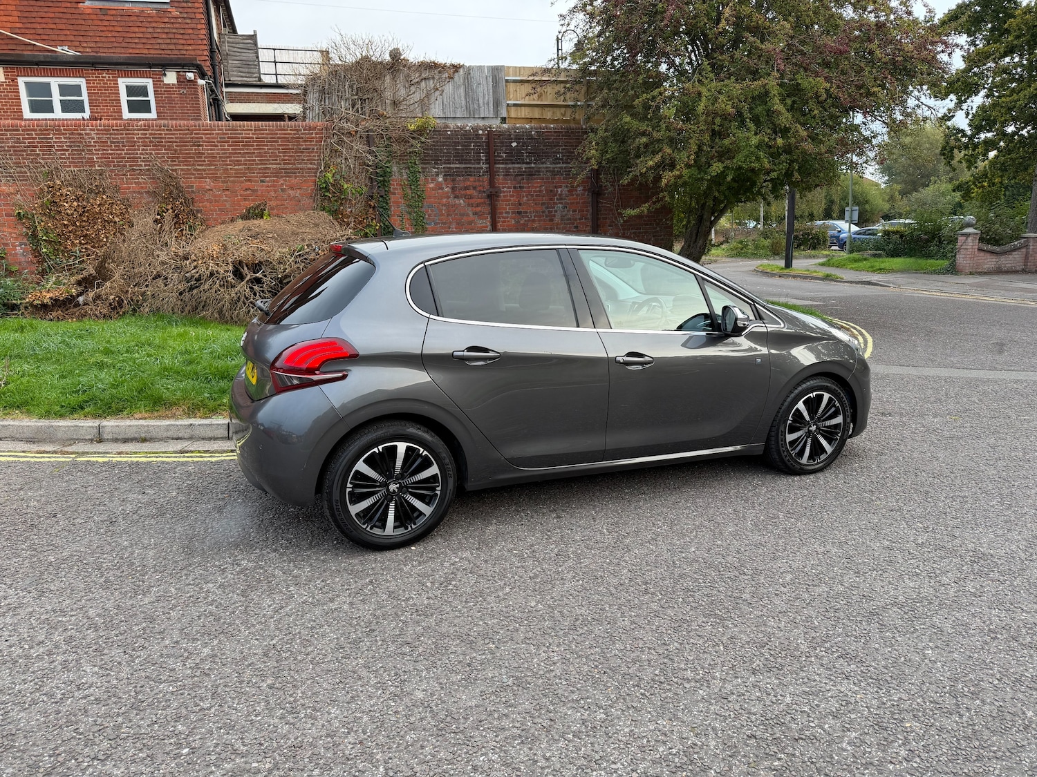 Used Peugeot 208 2019 for sale - 76186887: Photo 3