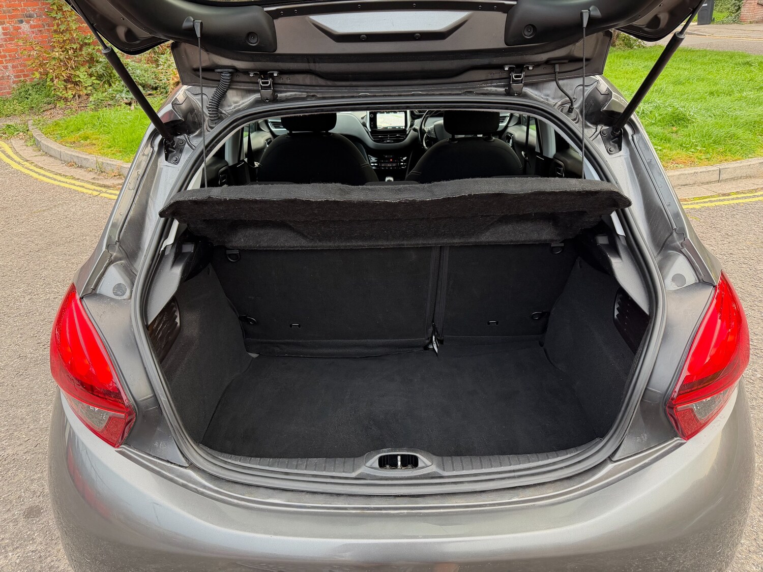 Used Peugeot 208 2019 for sale - 76186887: Photo 47