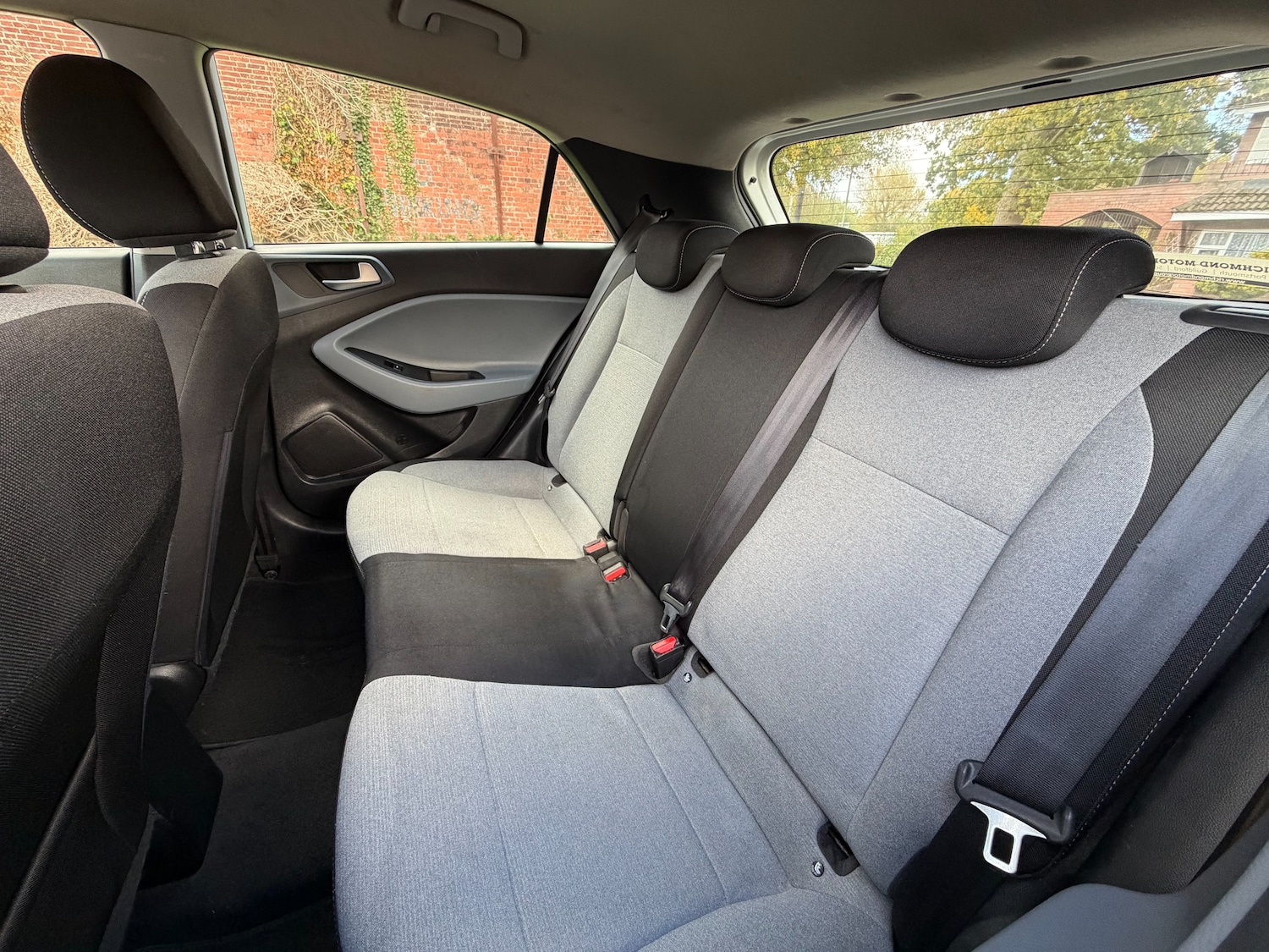 Used Hyundai i20 2015 for sale - 76554440: Photo 10