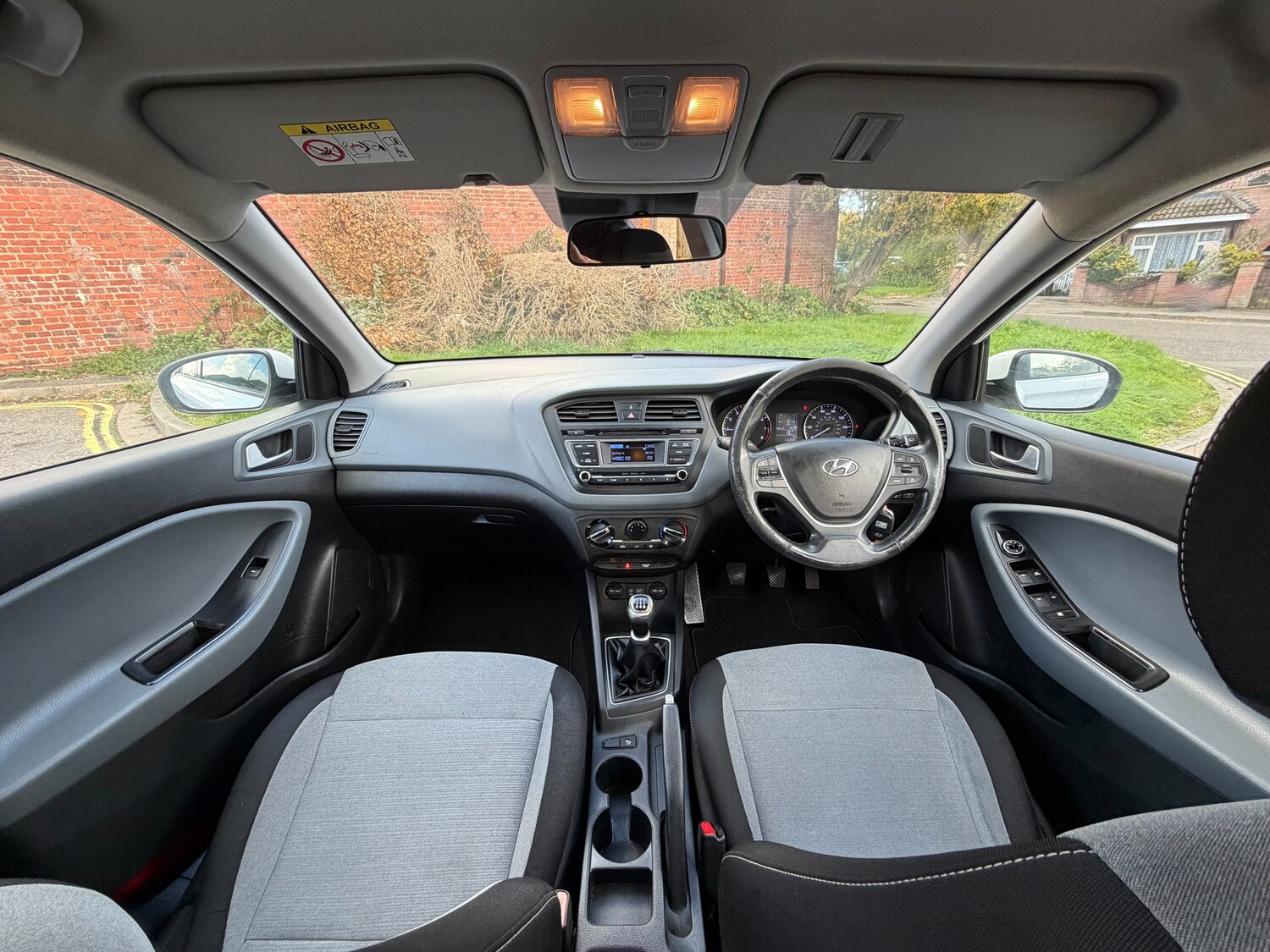 Used Hyundai i20 2015 for sale - 76554440: Photo 12