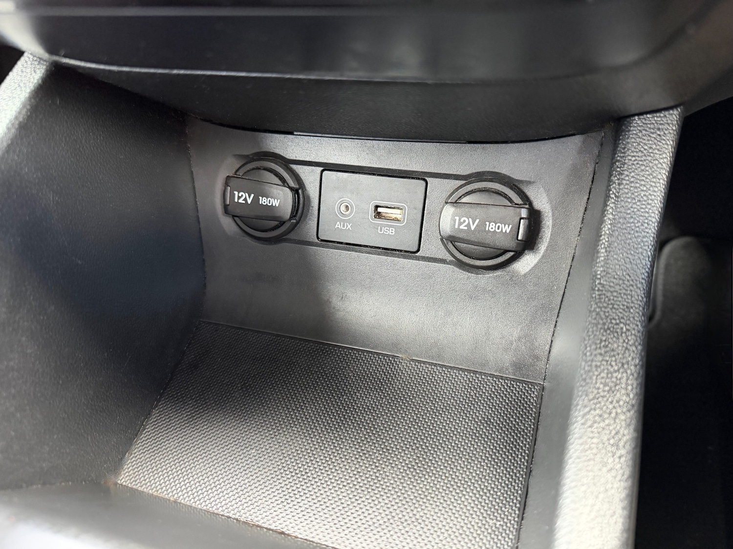 Used Hyundai i20 2015 for sale - 76554440: Photo 15