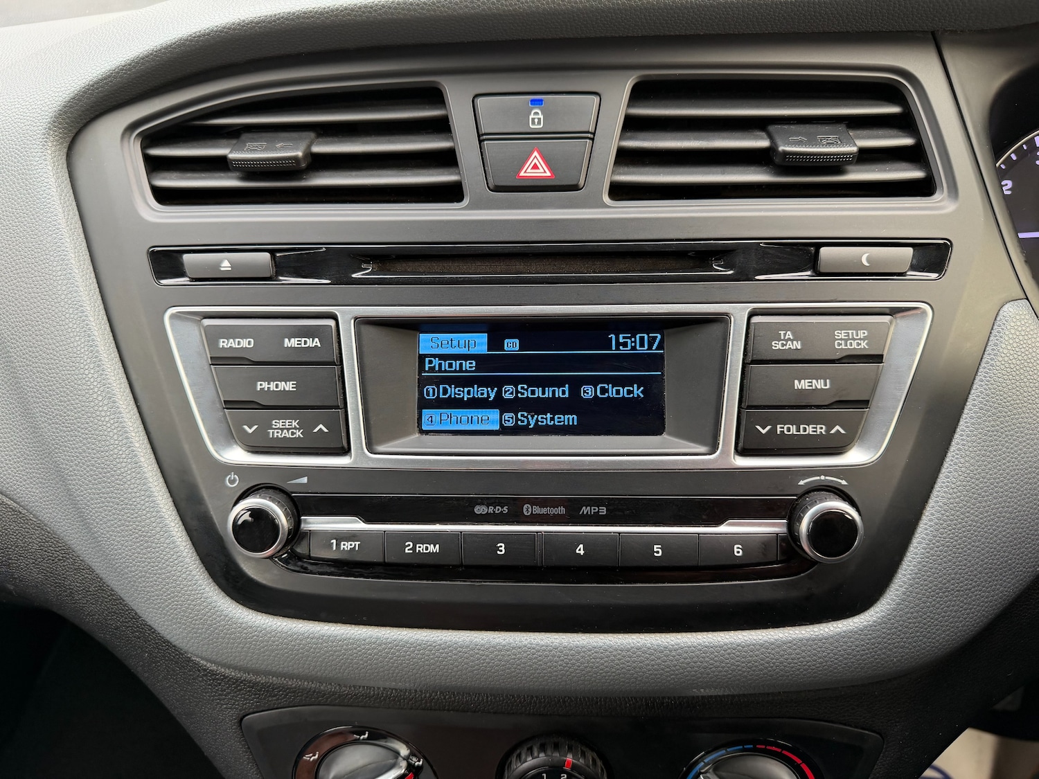 Used Hyundai i20 2015 for sale - 76554440: Photo 19