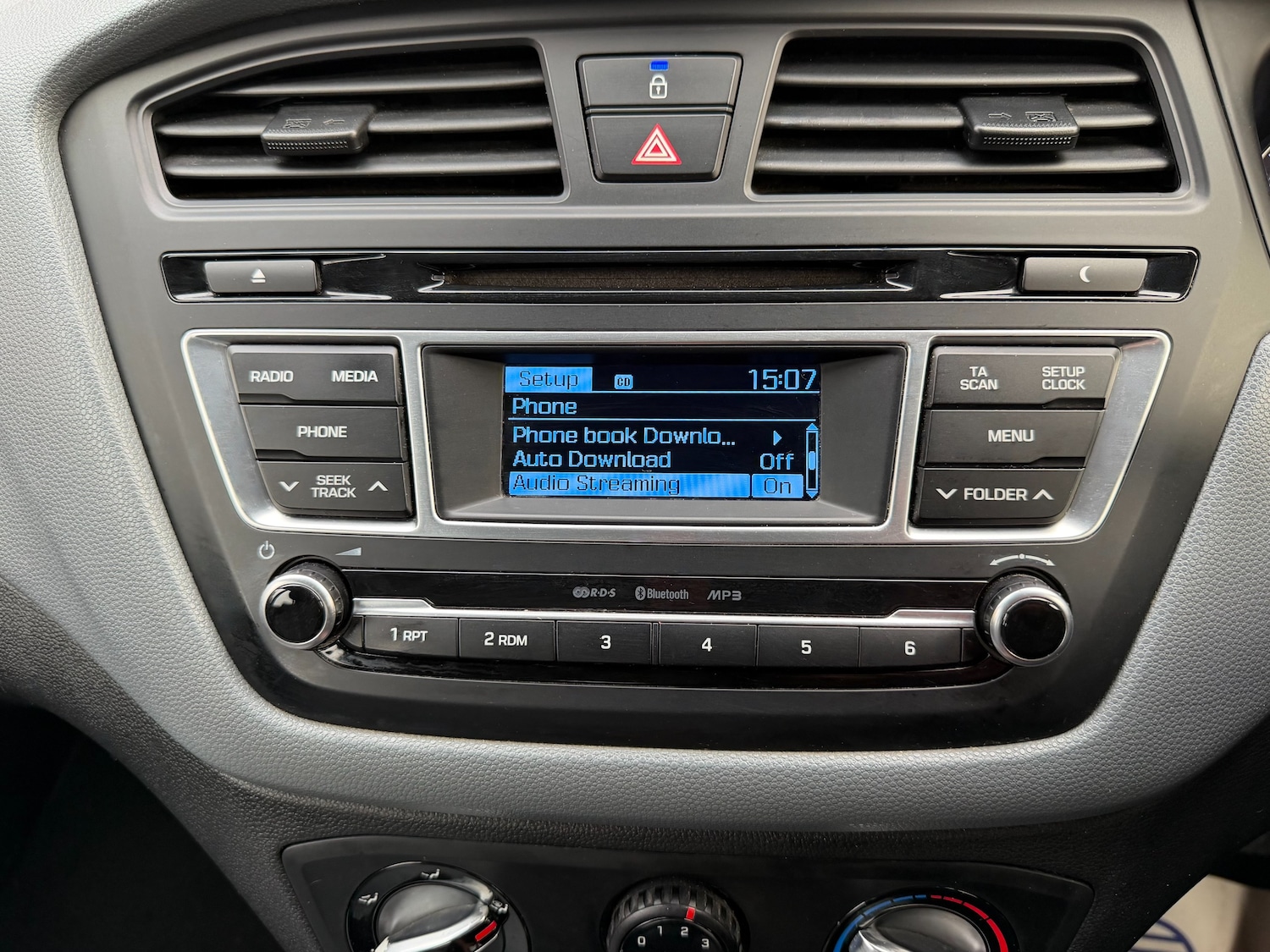 Used Hyundai i20 2015 for sale - 76554440: Photo 20