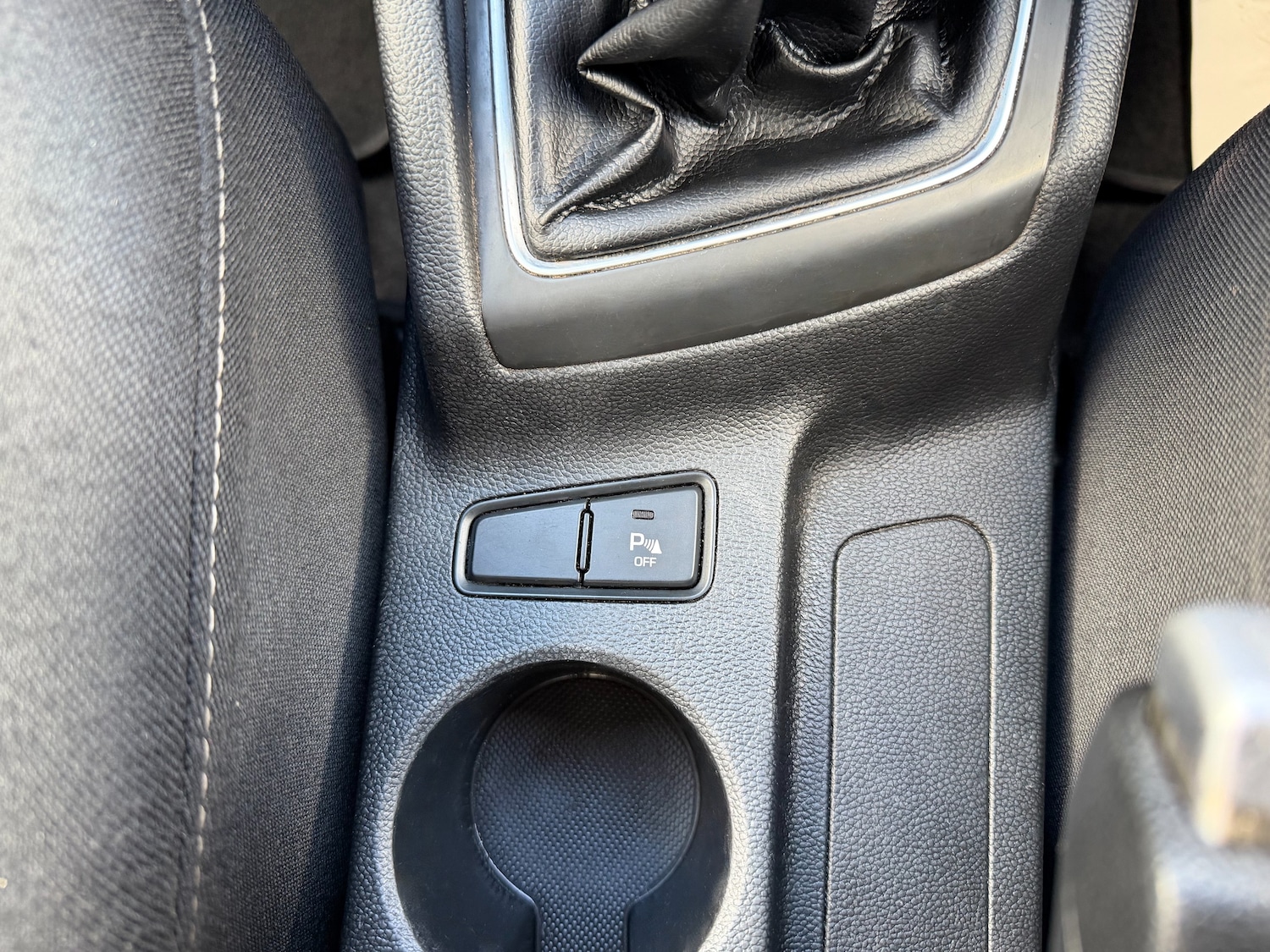 Used Hyundai i20 2015 for sale - 76554440: Photo 26