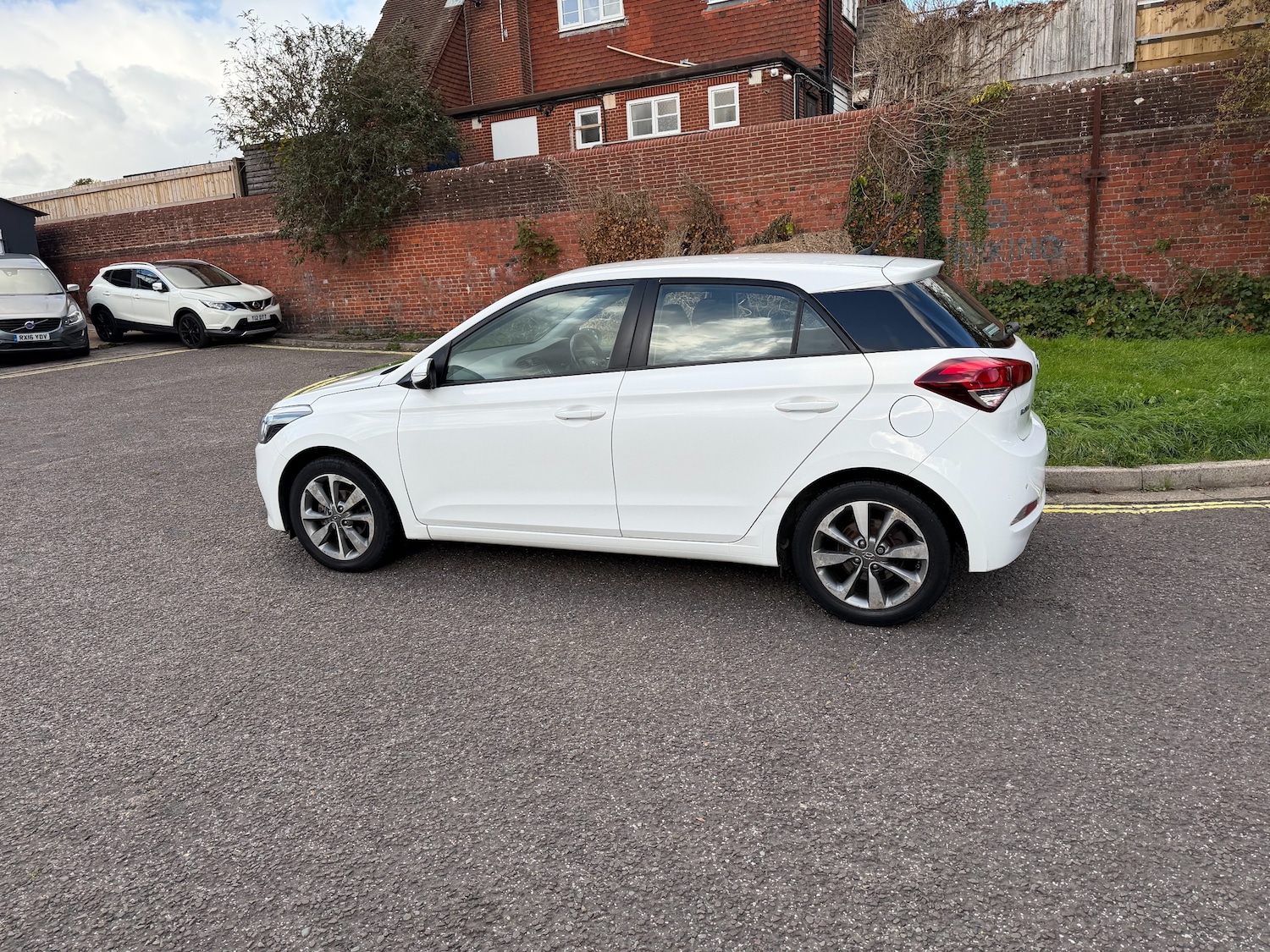 Used Hyundai i20 2015 for sale - 76554440: Photo 5