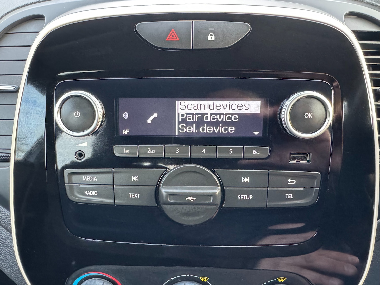 Used Renault Captur 2018 for sale - 77555392: Photo 16