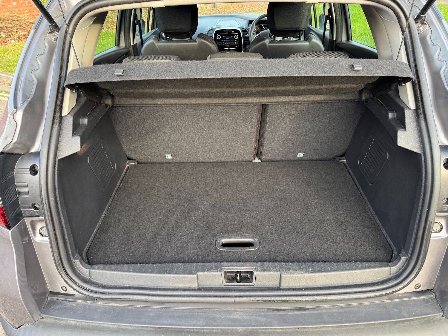 Used Renault Captur 2018 for sale - 77555392: Photo 33