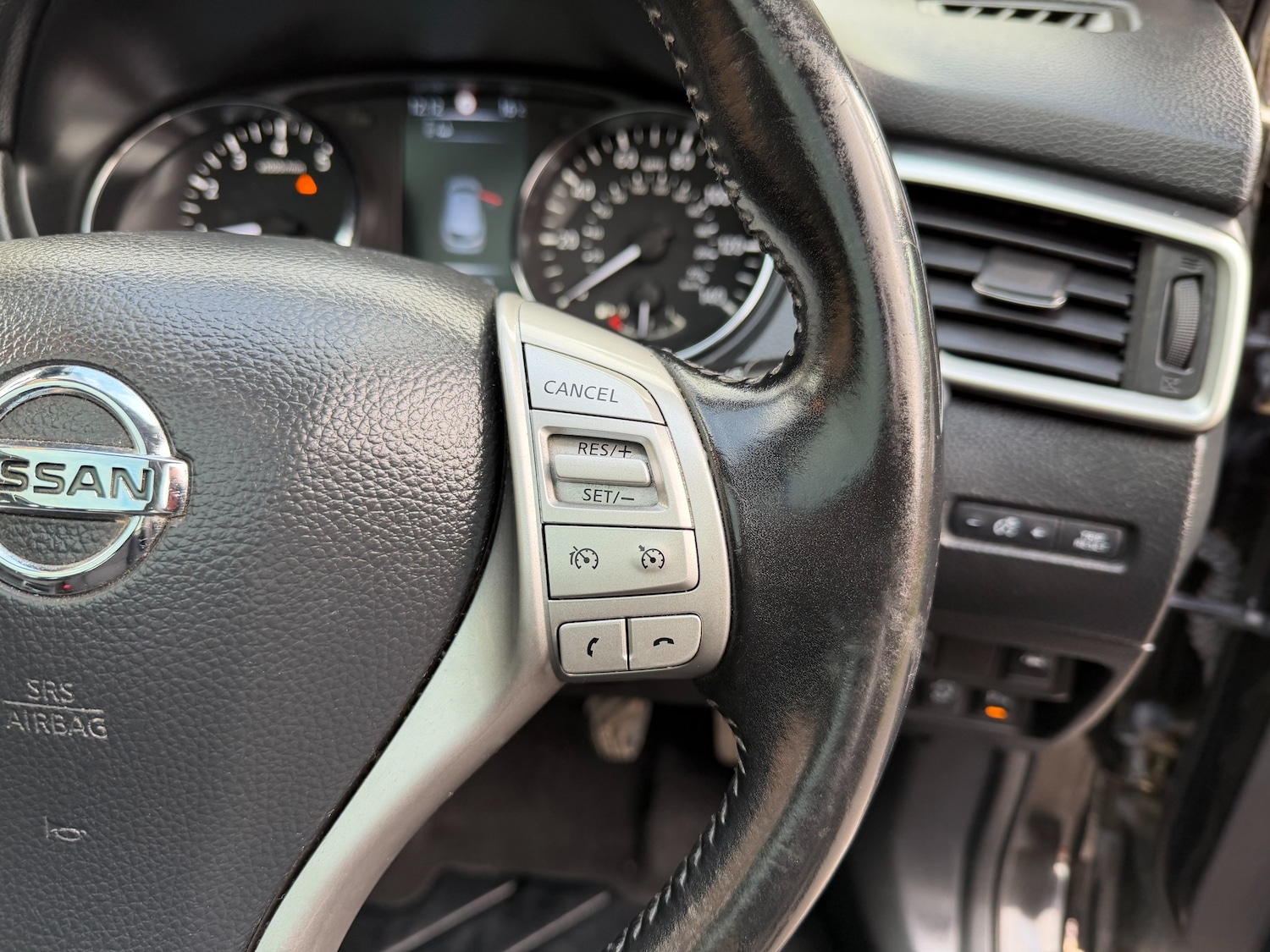 Used Nissan Qashqai 2015 for sale - 76508839: Photo 18