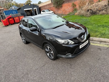 Used Nissan Qashqai 2015 for sale - 76508839: Photo