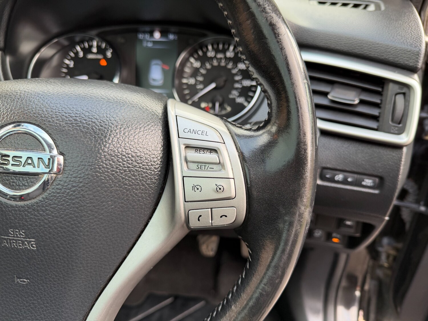 Used Nissan Qashqai 2015 for sale - 76508839: Photo 23